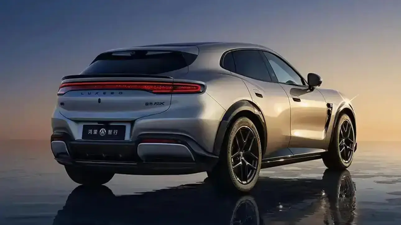 Luxeed RX с дизайном Ferrari