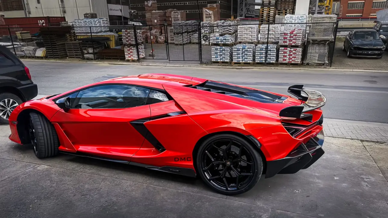 Lamborghini Revuelto от DMC