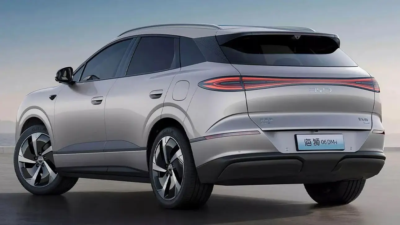 BYD SeaLion 06