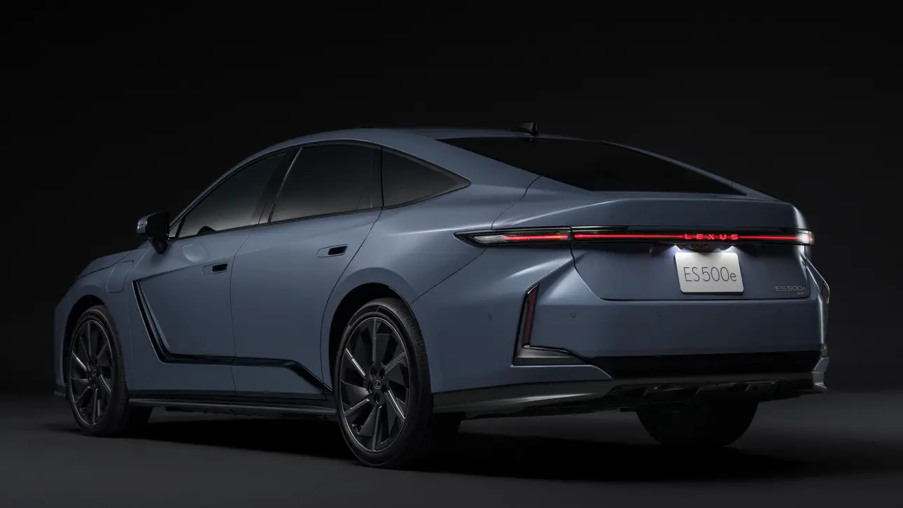 Lexus ES