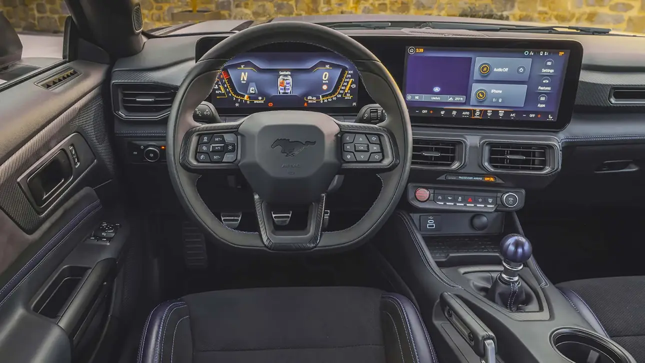 Ford Mustang Dark Horse