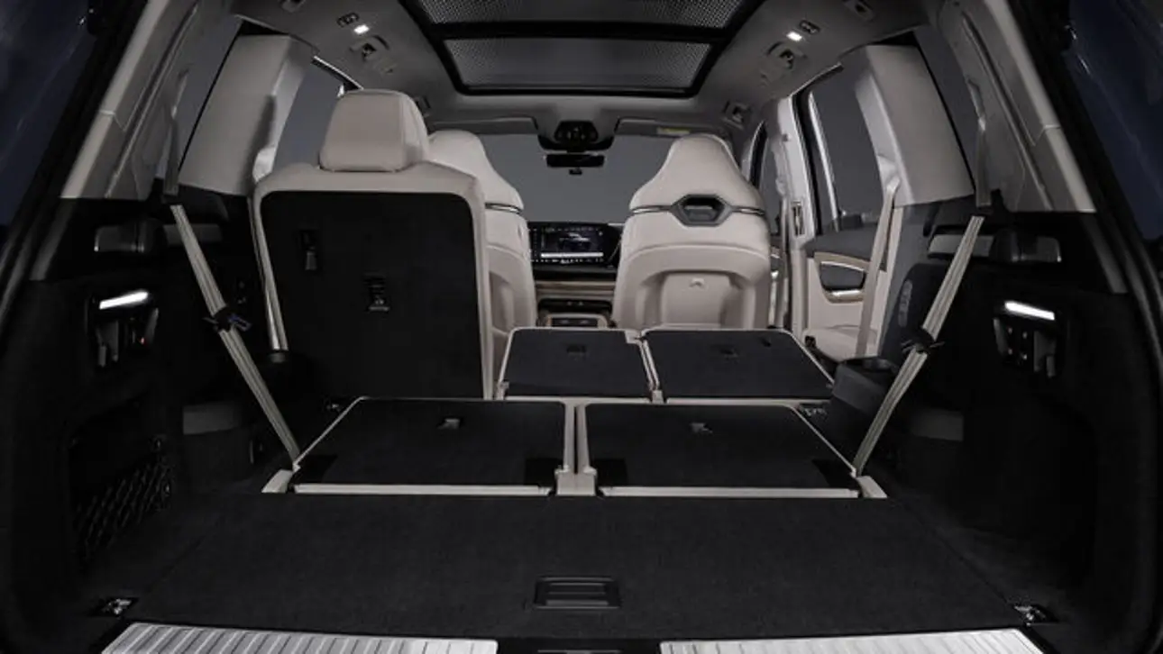 Багажник нового Audi Q7