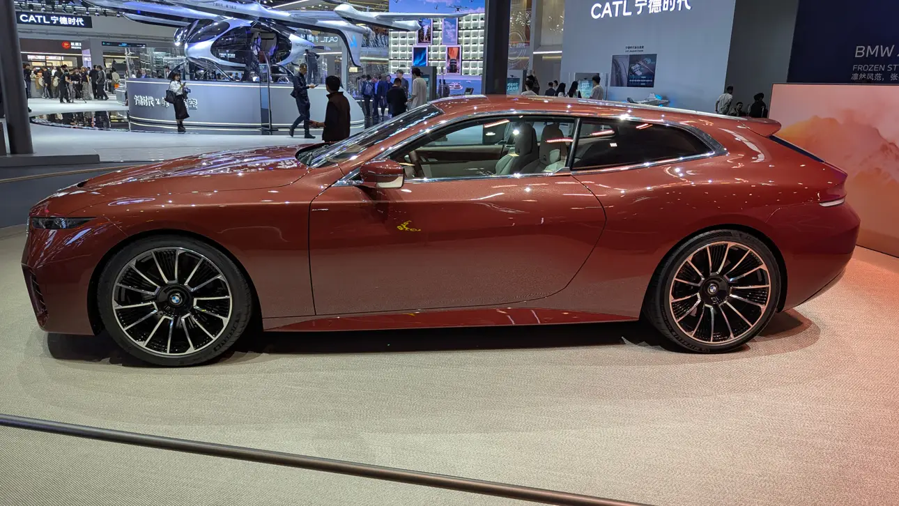 Автосалон в Пекине 2026 / BMW Speedtop