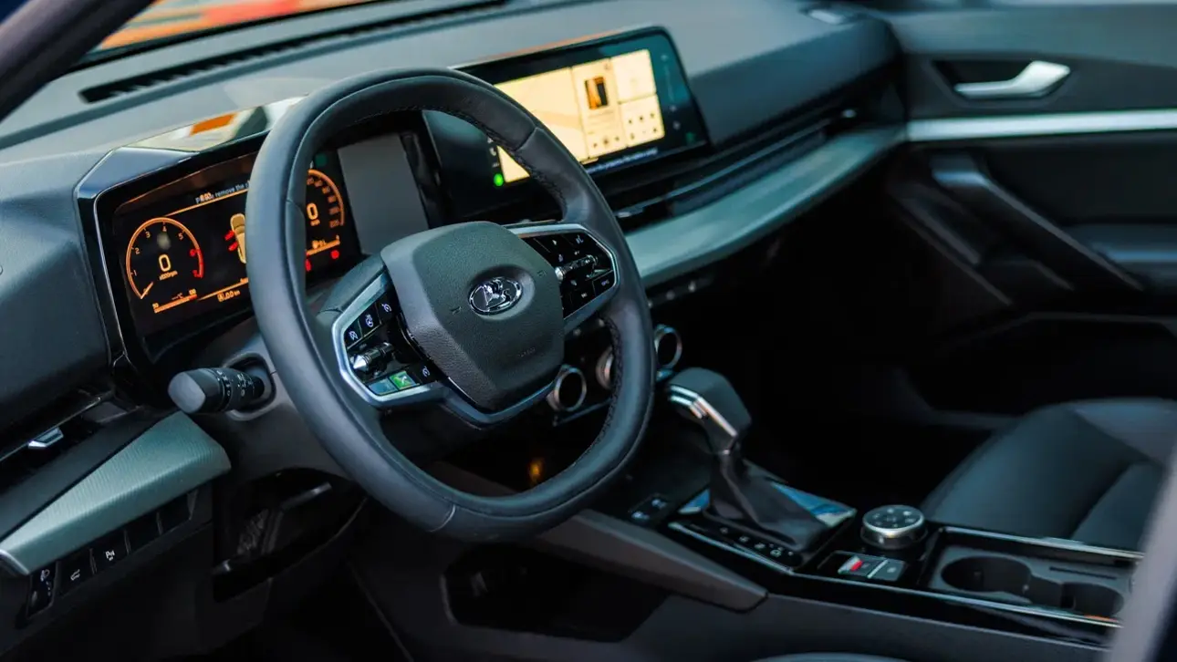 LADA Aura / ПМЭФ-2026