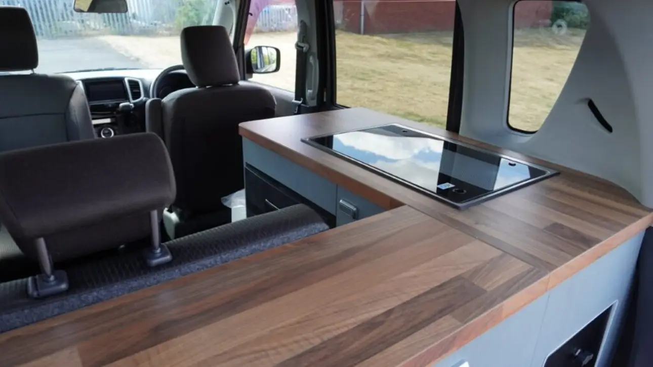 Кемпер на базе Mitsubishi Delica D:2