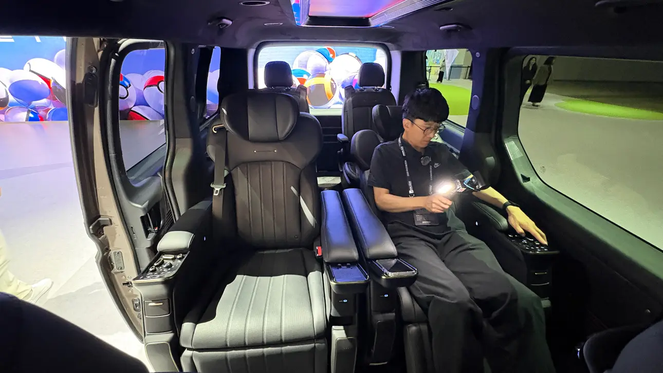 Hyundai Staria Limousine Electric / BIMOS 2026