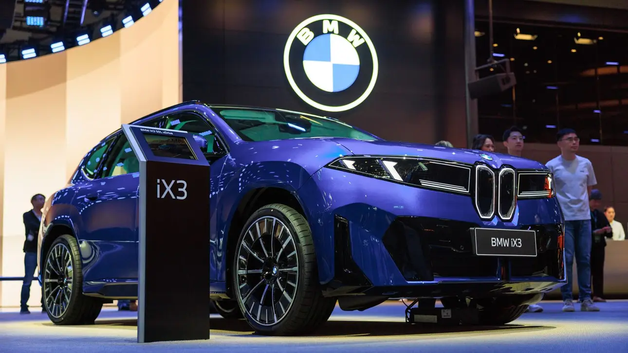 BMW iX3