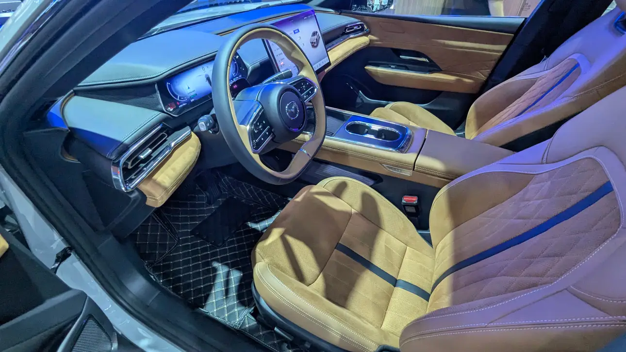 Автосалон в Чэнду 2026 / Mazda EZ-6