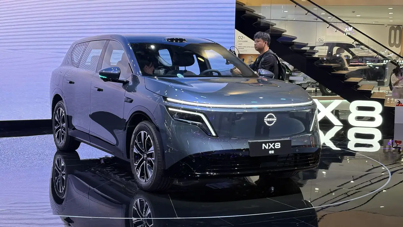Nissan NX8