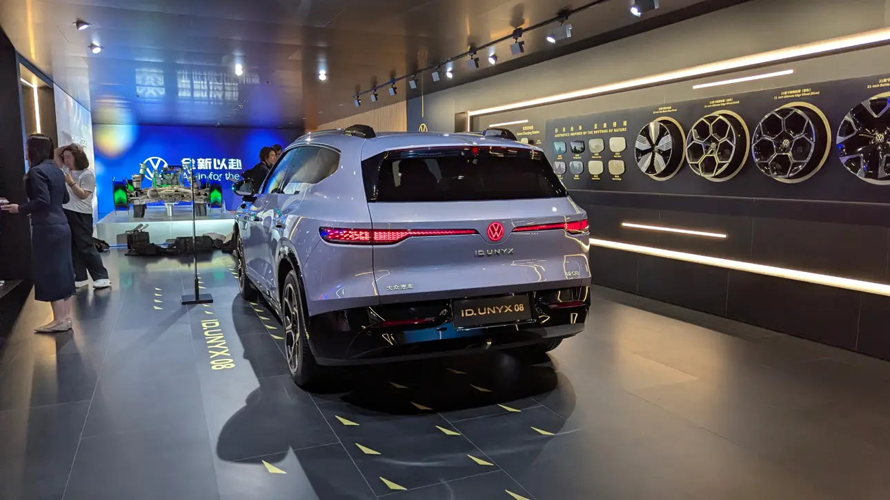 Автосалон в Пекине / Volkswagen ID.UNYX 08