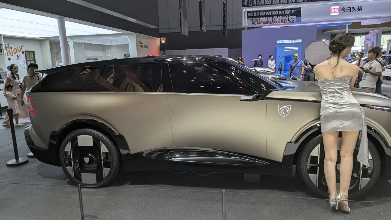 Peugeot Concept 8