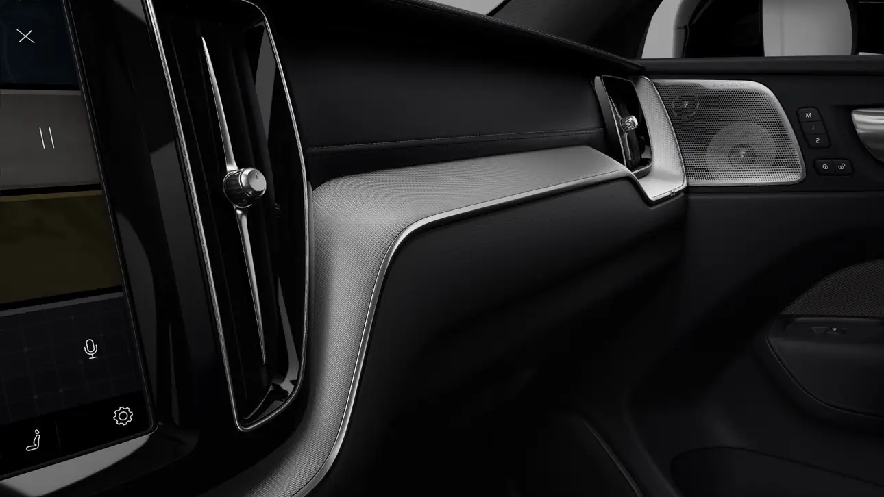 Салон Volvo XC60 Black Edition