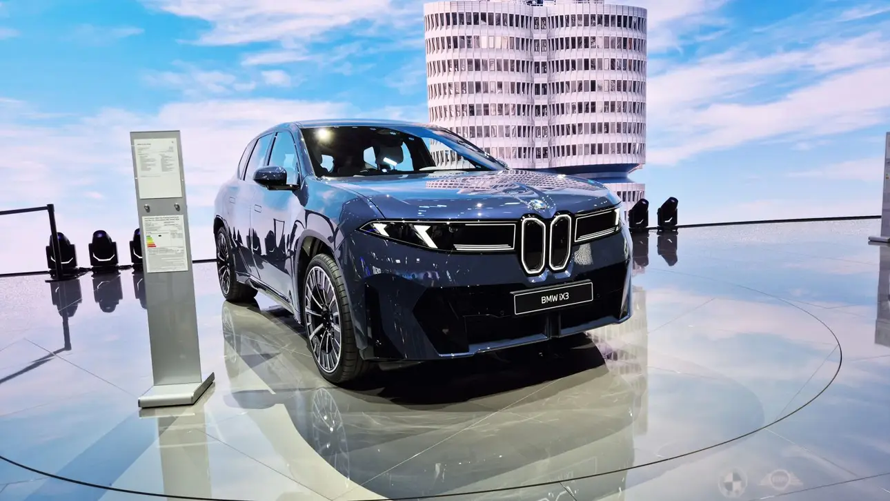 BMW iX3