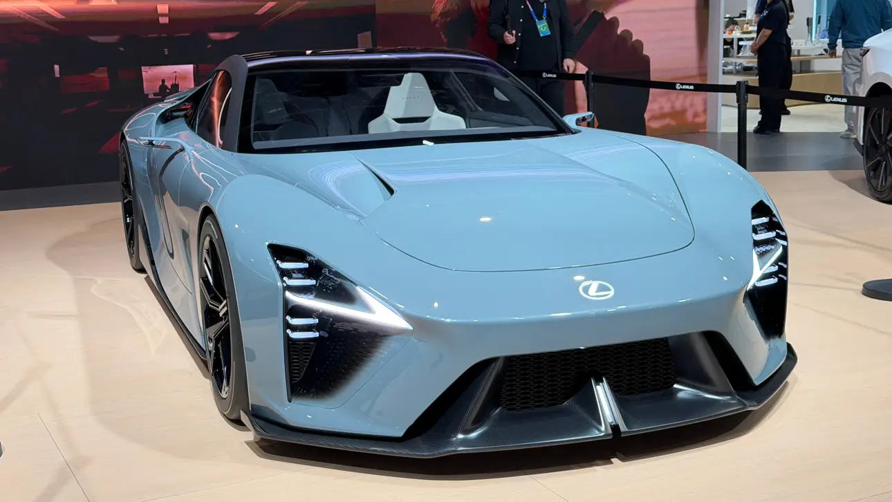 Автосалон в Пекине 2026 / Lexus LF-ZC