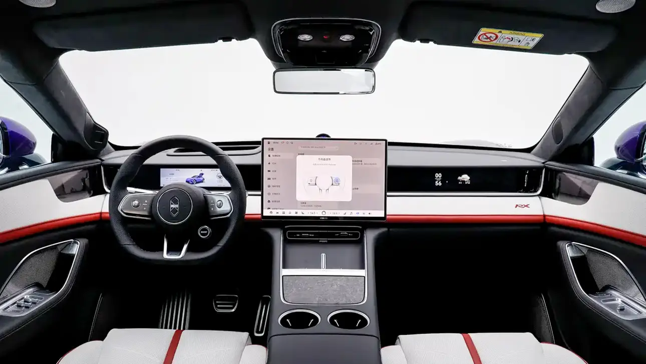 Luxeed RX с дизайном Ferrari