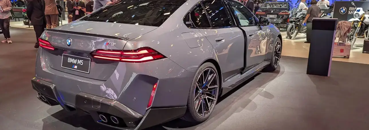 В России стали доступны BMW M3, M4 и новый M5 G90