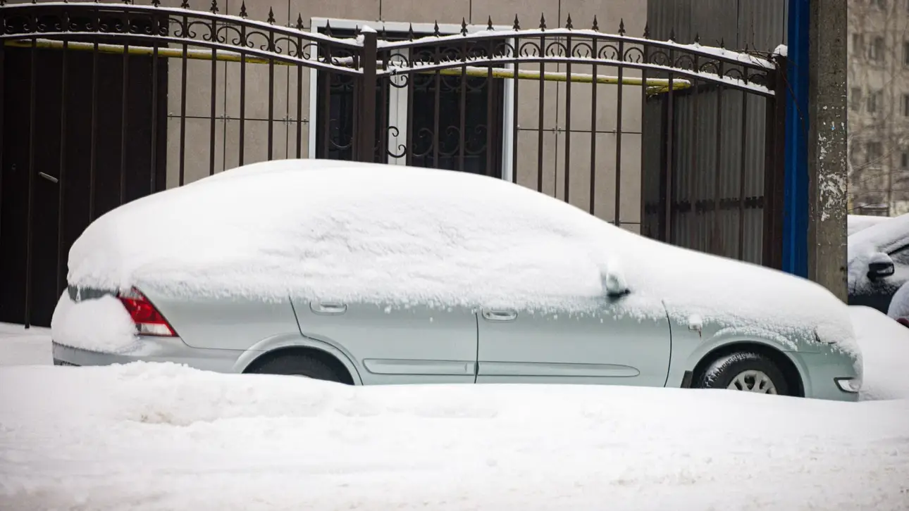 Горе автовладельцы: какие ошибки совершают водители при чистке авто |  SPEEDME.RU