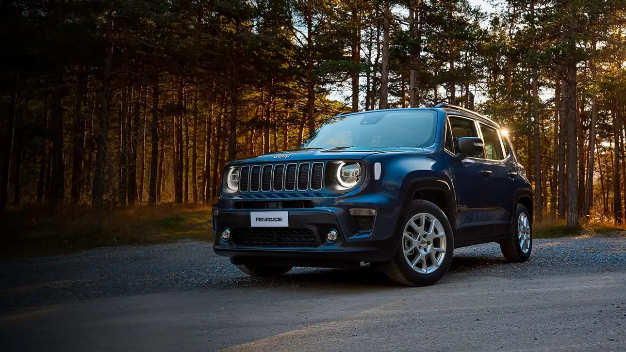 Jeep Renegade 2024 обновляется: новые гибридные двигатели и отказ от дизеля  | SPEEDME.RU