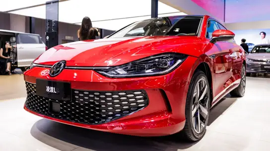 Безрамочные двери и DSG: что россиянам продают под видом Volkswagen за 4 млн