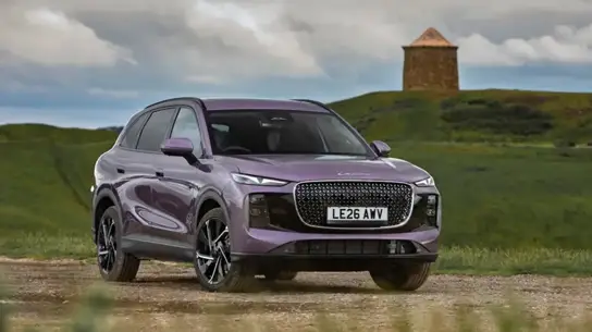 90 км без бензина и массаж кресел: Chery выводит новый бренд в Европу