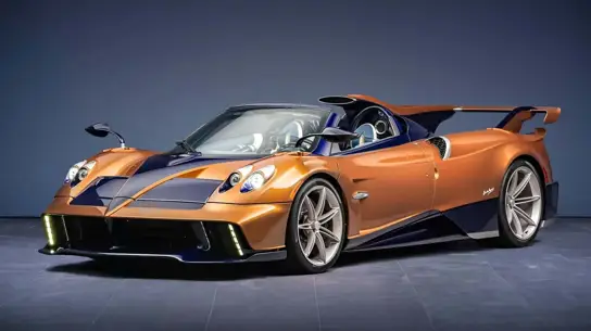 Pagani Huayra вернулась в спецверсии 70 Derecho: мотор V12, открытая кулиса и карбон Pearl Orange