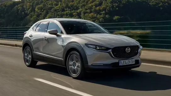 Mazda догоняет конкурентов: CX-30 получила важную летнюю опцию