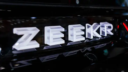 Zeekr X стал быстрее заряжаться: 10–80% теперь занимают всего 18 минут