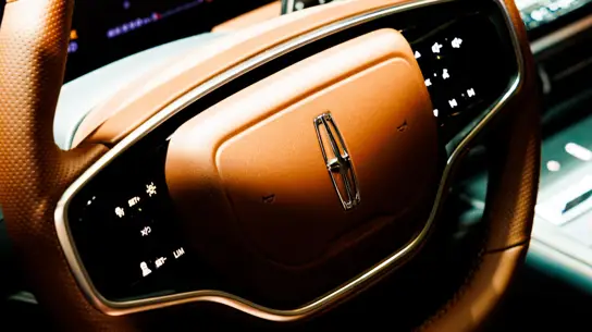 Lincoln готовит свой ответ новому «Гелику»: рамный SUV может выйти в 2029 году