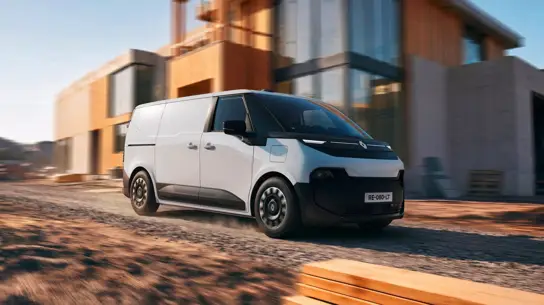 Два суперкомпьютера вместо 80 блоков: каким стал новый Renault Trafic E-Tech