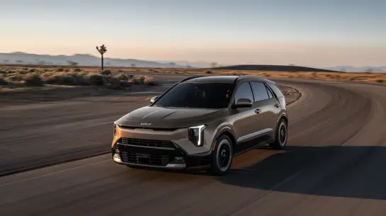 Kia Niro 2027 сохранил 139 л.с., но подорожал: что изменилось в модели