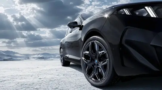 BMW добавляет iX5 и два гибрида— но с их ценами есть важная оговорка