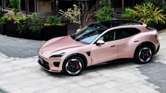 Бывший дизайнер Ferrari сделал китайский SUV на 251 км/ч: когда он появится в продаже