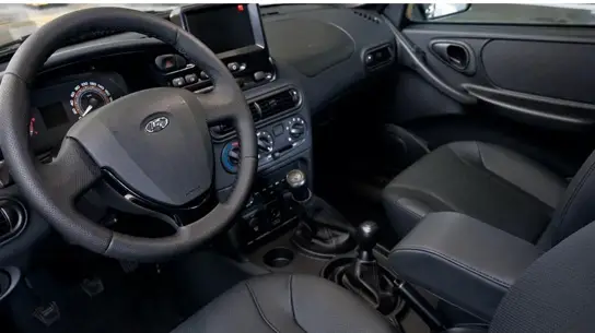 Всего 1000 NIVA Travel получили редкий салон: АвтоВАЗ оценил такие машины в 1,9 млн рублей