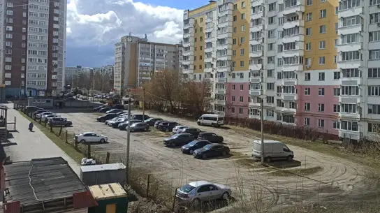 Шлагбаум во дворе: почему голосов половины жильцов может не хватить