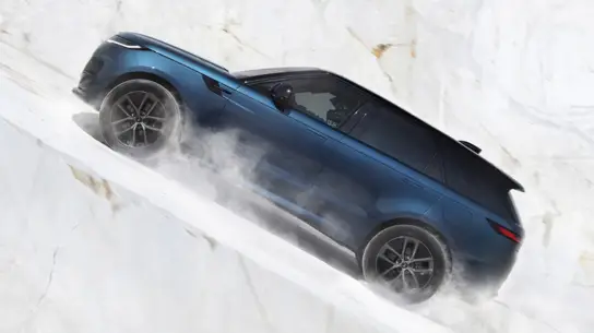 Самый тяговитый Range Rover может появиться в РФ: названы сроки и цены