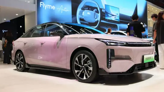 Geely уже не просто догоняет: бренд вошёл в топ мировых инноваторов