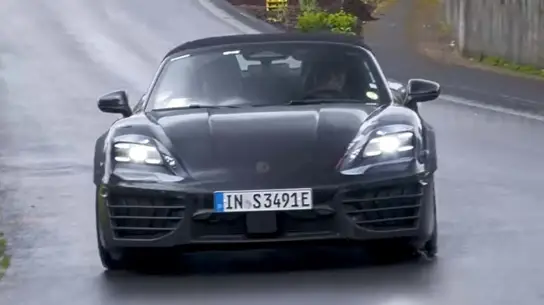 Audi спрятала свой новый спорткар в кузове Porsche Boxster