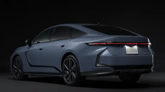 Toyota придумала салон без всего лишнего: кнопки появляются только когда нужны