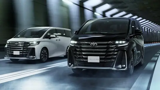 Toyota Vellfire против GAC и Hongqi: стоит ли переплачивать за японский минивэн