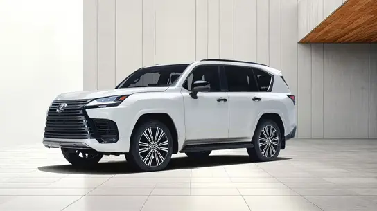 Флагман дороже, но тянет меньше: чем Lexus LX уступает GX