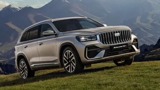До 334 л.с., 667 Нм и 116 км на электротяге: Geely показала новый Monjaro EM-i в Париже