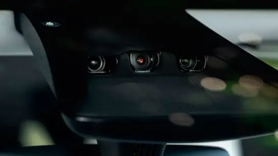Tesla начала тестировать FSD V15 на роботакси: владельцам придется ждать