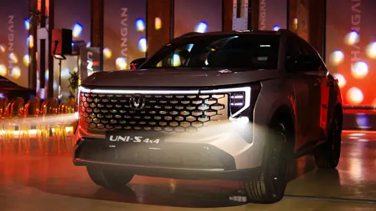4730 мм и около 190 сил: UNI-Z займет новую нишу в российской гамме Changan