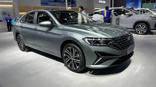 Немецкий бренд, китайская поставка: Volkswagen меняет правила экспорта
