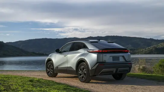 Toyota прибавила к цене C-HR лишь 6300 рублей и ничего не изменила