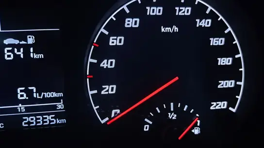 AAA опросила 16 тыс. водителей: 79% признали превышение скорости