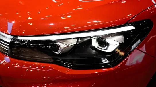 Почти 8 из 10 покупок — LED: что на самом деле происходит с автосветом в России