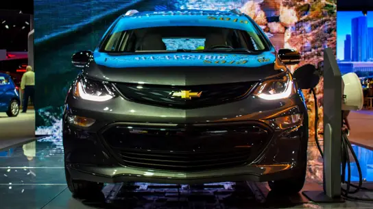 Из 56 машин выбрали 25: Chevrolet Bolt пережил первый отсев NACTOY