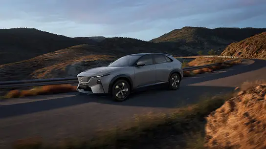 258 л.с., 78 кВт·ч, 484 км WLTP и европейский дизайн: Mazda связала дизайн CX-6e с аэродинамикой