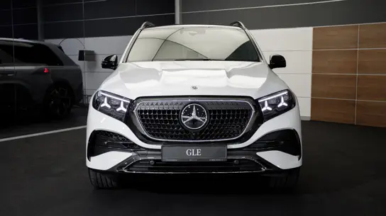 Новый Mercedes-Benz GLE приехал в Россию раньше ожидаемого: названа цена